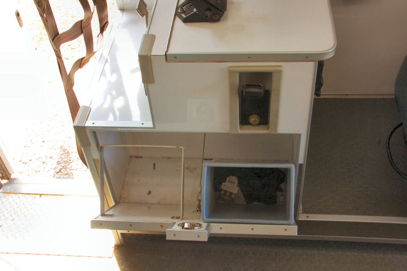 HA1706_42.jpg